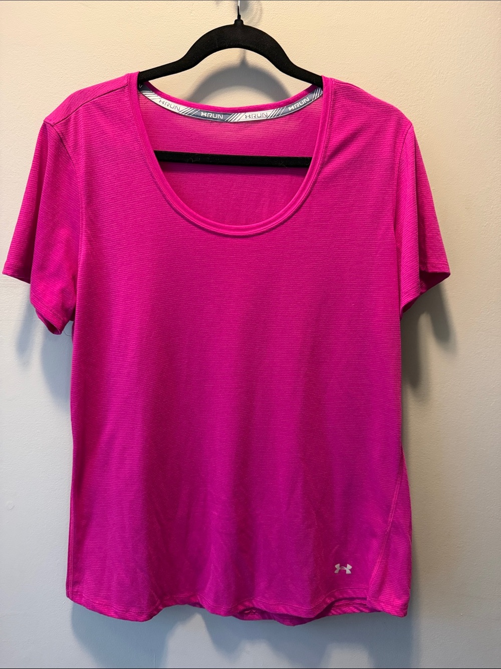 Under Armour Hot Pink Women's Short Sleeve Performance Tee